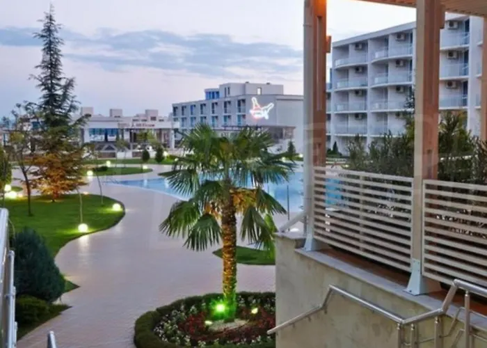 Apartment Decor In Atlantis Resort&spa By Rv Burgas